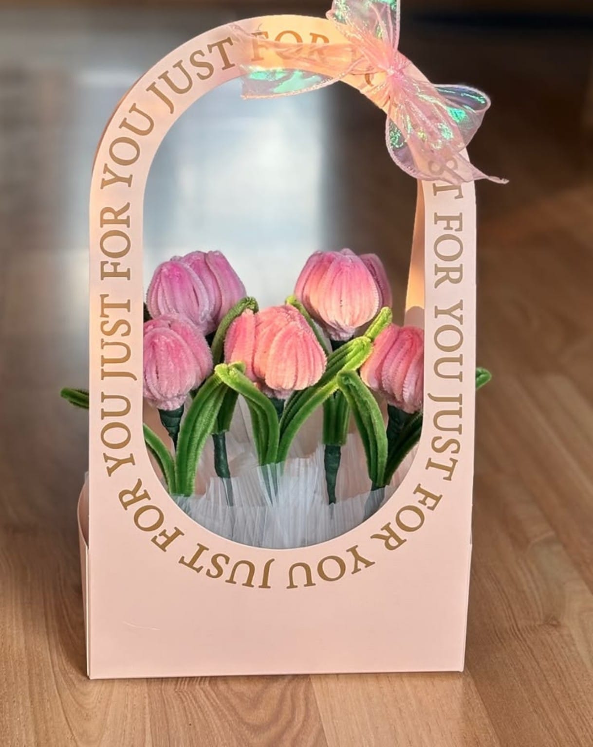 Canasta tulipanes rose